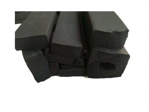 Sponge rubber extrusion