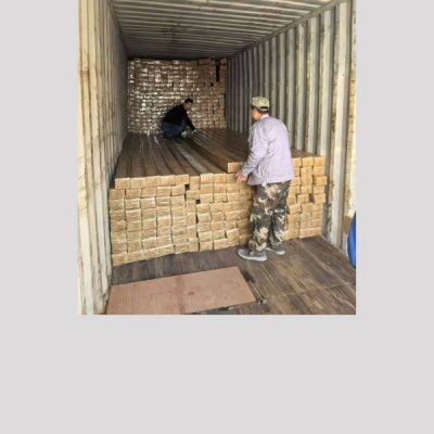 Standard package for container door seals