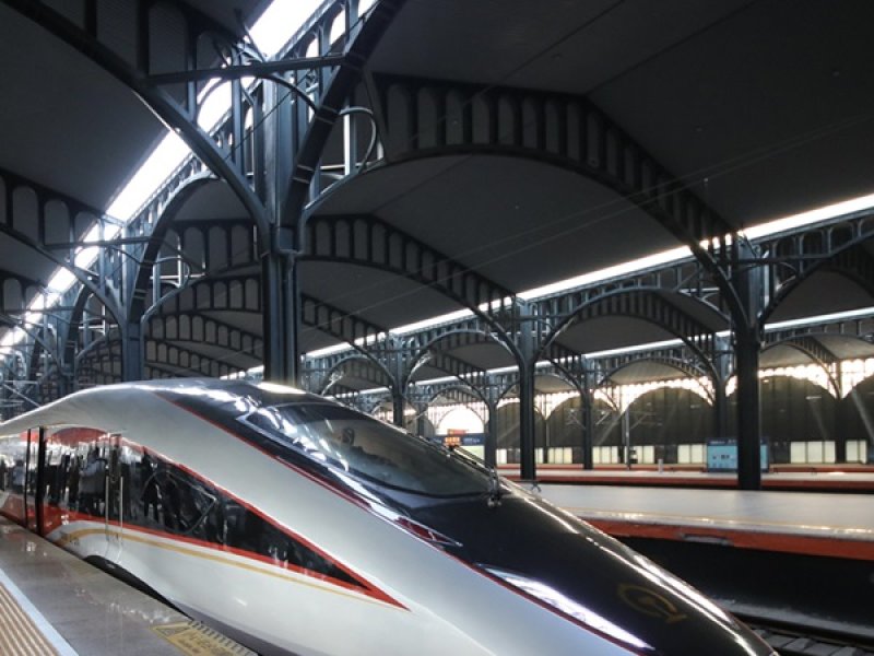 Rubber molded part and rubber door seal for High speed train industry 4